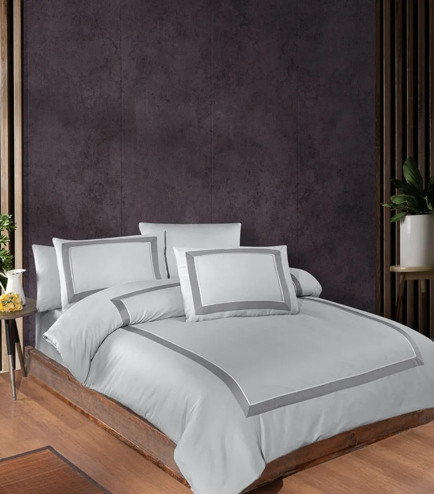 Постільна білизна Deluxe Satin 200 × 220 см (євро) Belezza Grey від First Choice