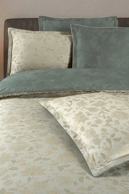 Постільна білизна Mona Premium Satin 300TC 200 × 220 см (євро) Edesa Beige від La Romano - Зображення 3