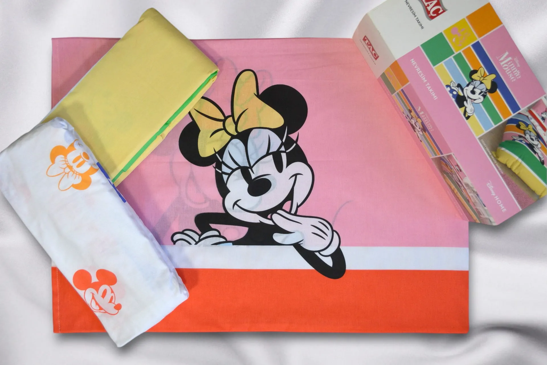 Постільна білизна Disney 160 × 220 см (полуторний) Minnie Mouse Rainbow від TAC - Зображення 3