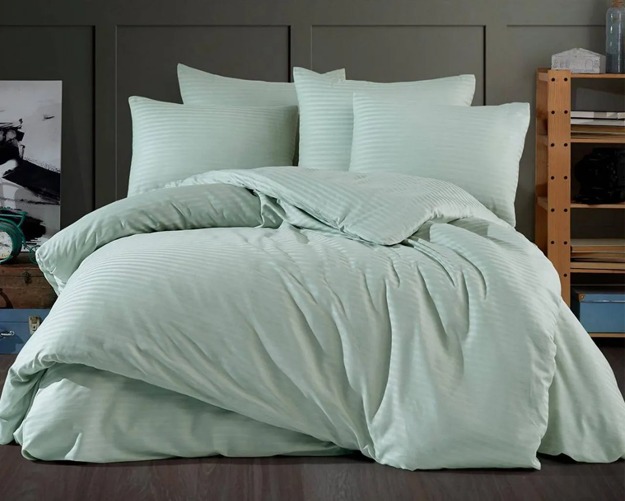 Постільна білизна Stripe Satin 200 × 220 см (євро) Mint від Charlotte