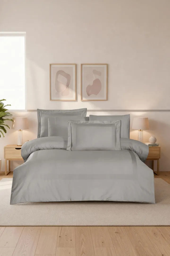 Постільна білизна Mona Premium Satin 300TC 200 × 220 см (євро) Montova Ash від La Romano