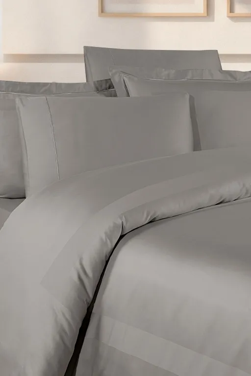 Постільна білизна Mona Premium Satin 300TC 200 × 220 см (євро) Montova Ash від La Romano - Зображення 3