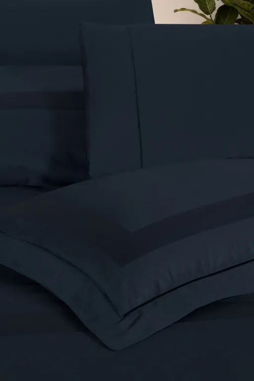 Постільна білизна Mona Premium Satin 300TC 200 × 220 см (євро) Montova Navy Blue від La Romano - Зображення 5