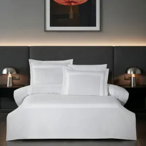 Постільна білизна Mona Premium Satin 300TC 200 × 220 см (євро) Montova White від La Romano