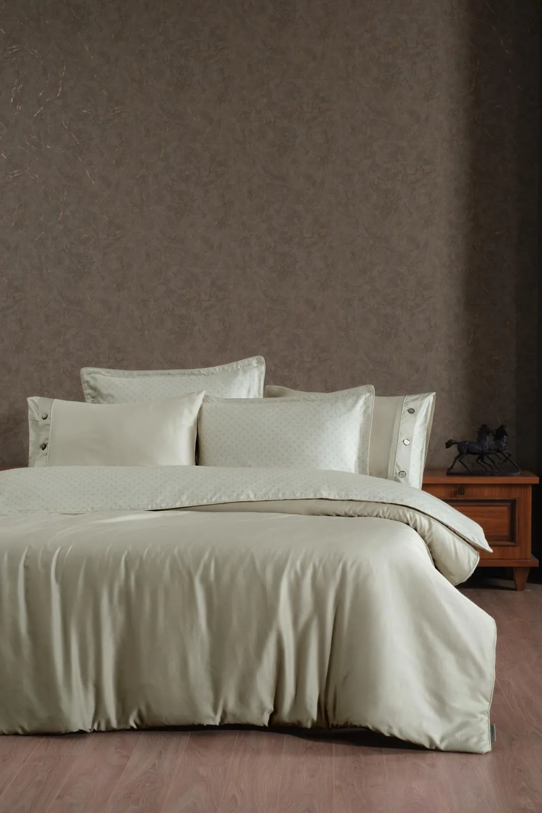 Постільна білизна Silk Satin 200 × 220 см (євро) Myron Wind від La Romano
