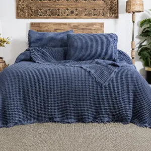 Вафельне покривало з наволочками Norah 240 × 260 см (євро) Індіго від Saheser