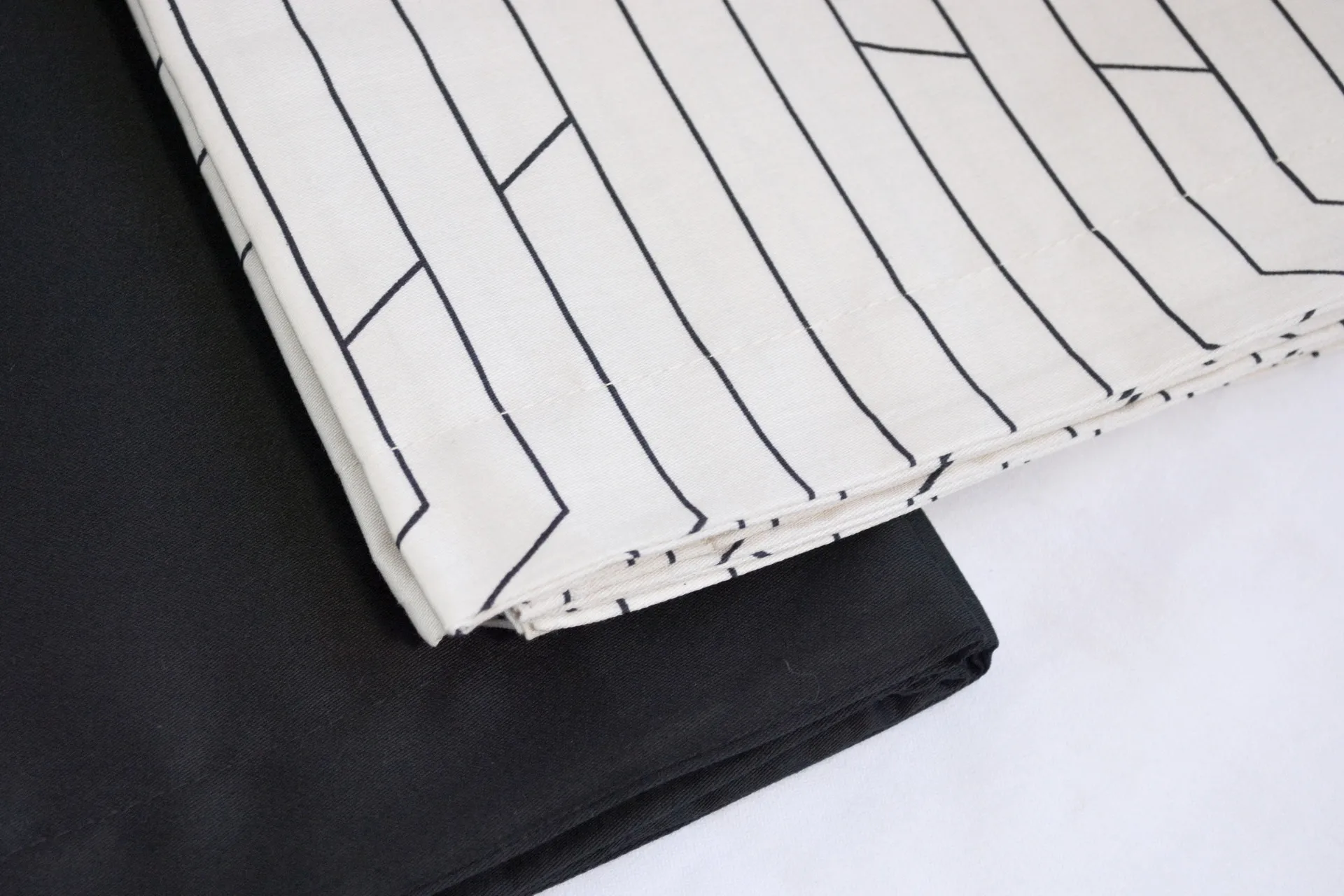 Комплект постільної білизни Cotton Satin 200 × 220 см (євро) Strada White від Issimo - Зображення 5