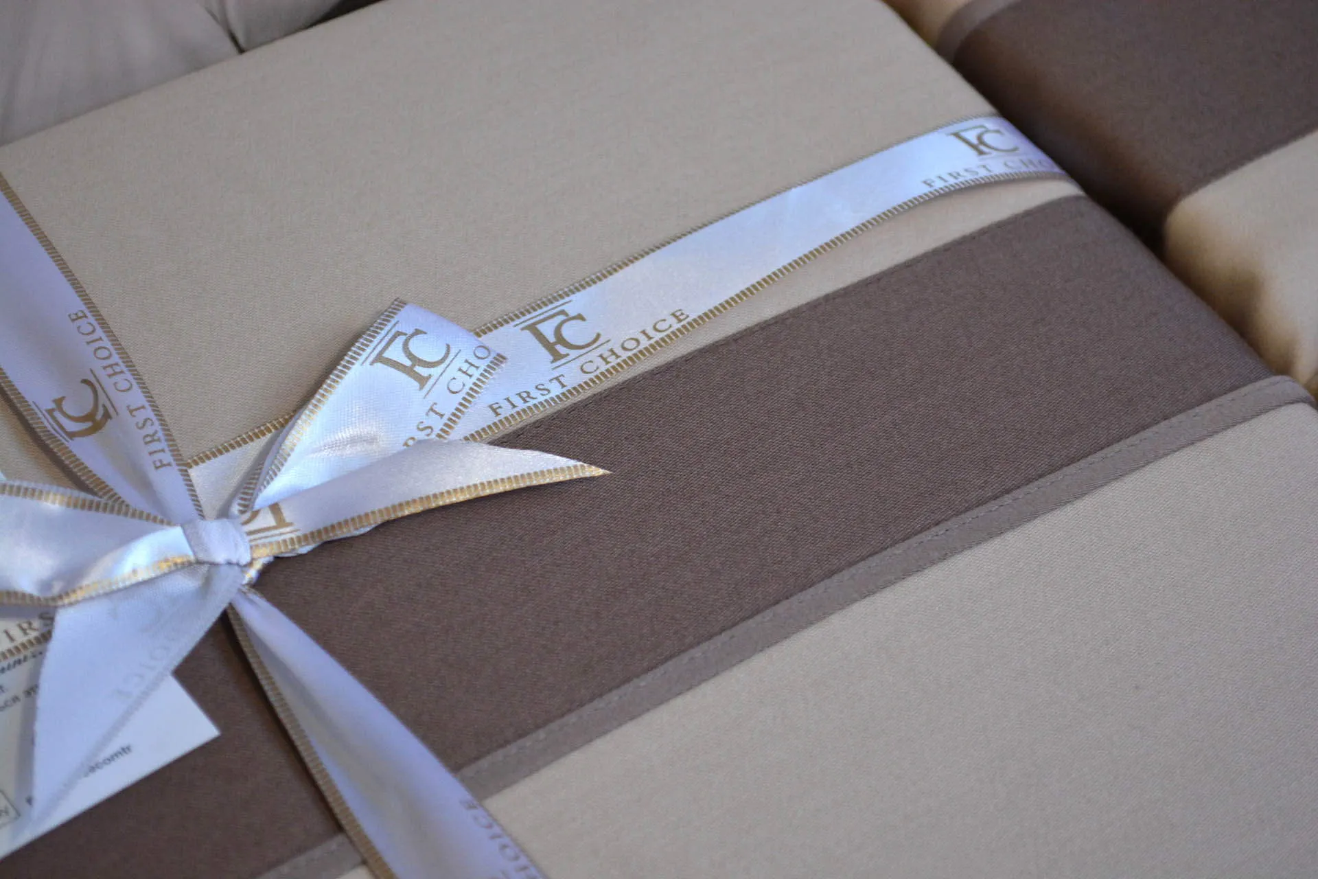 Постільна білизна Deluxe Satin 200 × 220 см (євро) Belezza Cappuccino від First Choice - Зображення 4