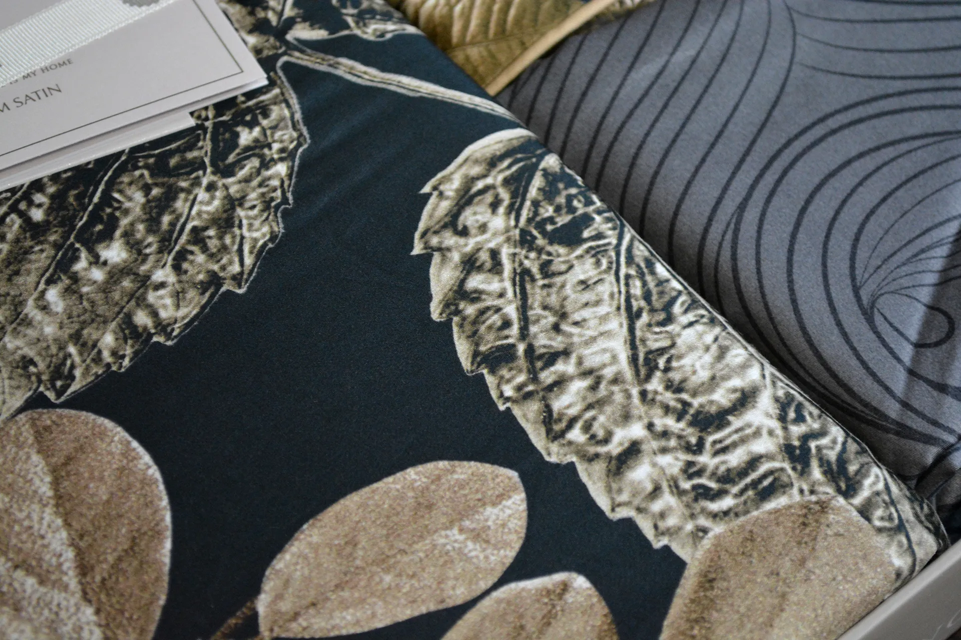Постільна білизна Premium Satin 200 × 220 см (євро) Daring Grey від La Romano - Зображення 5