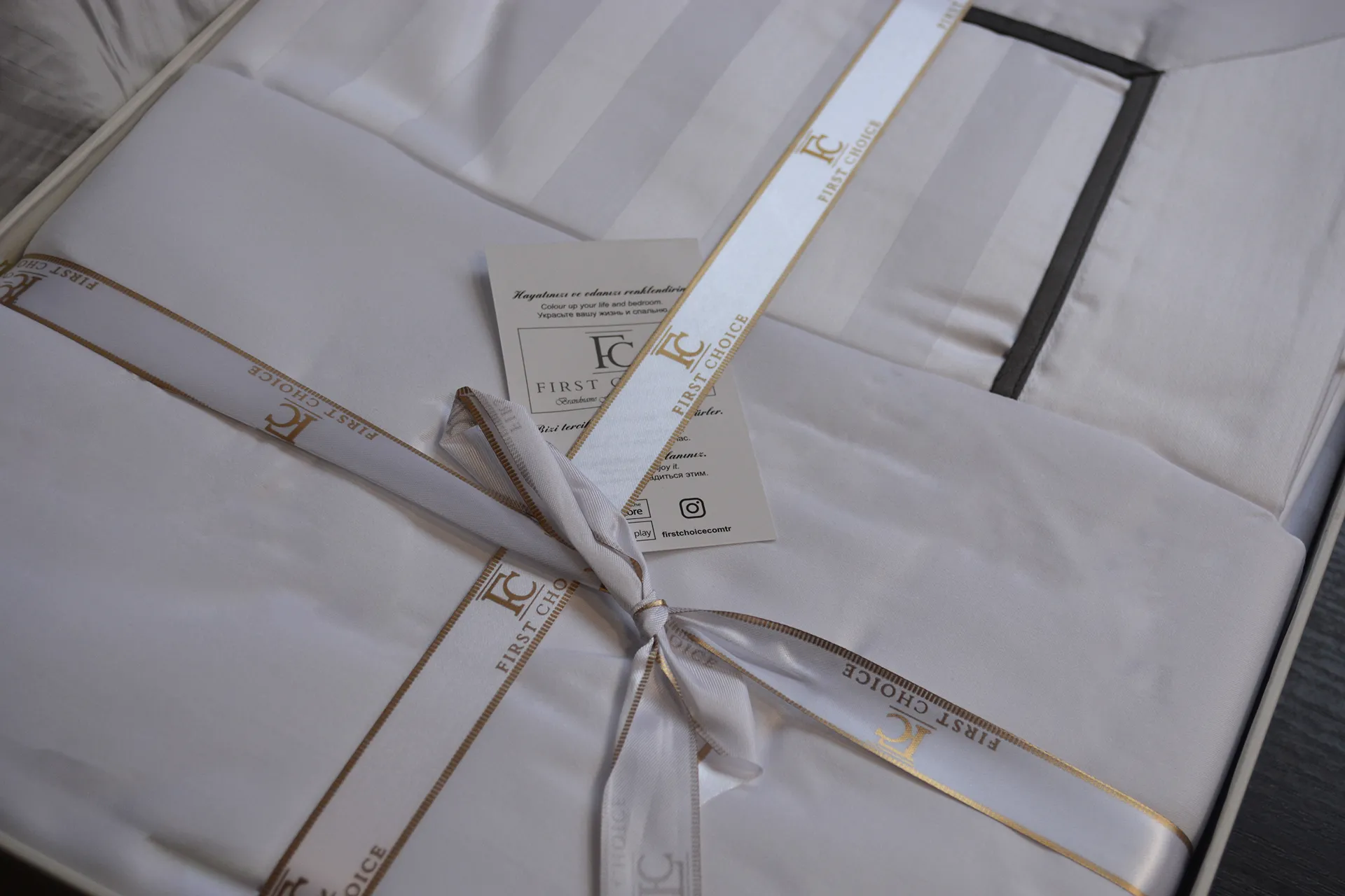 Постільна білизна Deluxe Satin 160 × 220 см (2 шт., сімейний) сімейний Novel Line White від First Choice - Зображення 5