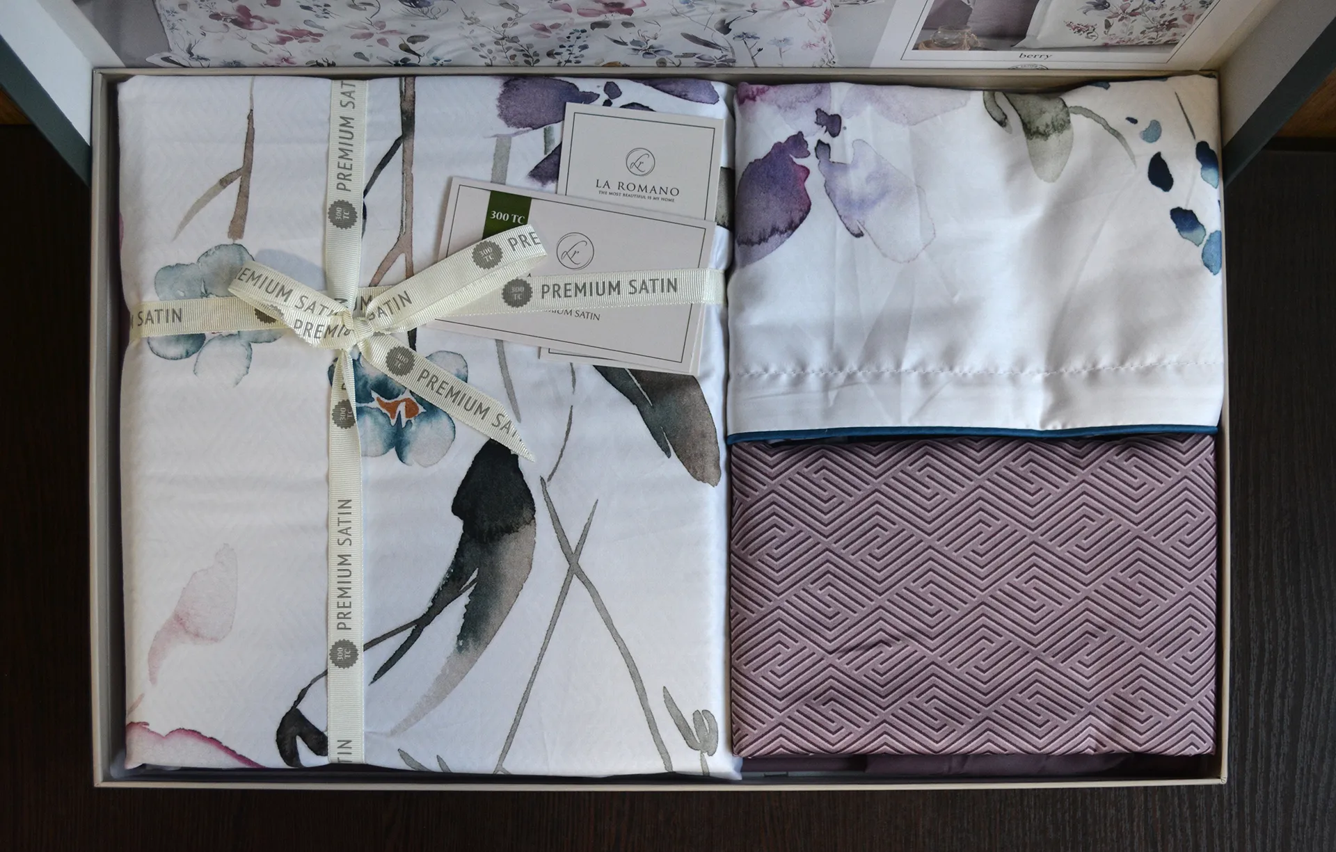 Постільна білизна Premium Satin 200 × 220 см (євро) Delcina Berry від La Romano - Зображення 6