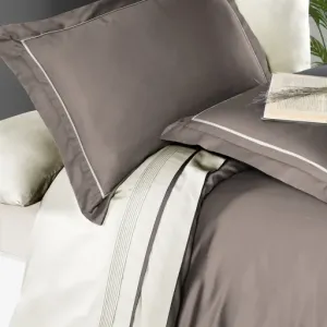Alternative view of Постільна білизна Deluxe Satin 200 × 220 см (євро) Serenity Mink Cream від First Choice