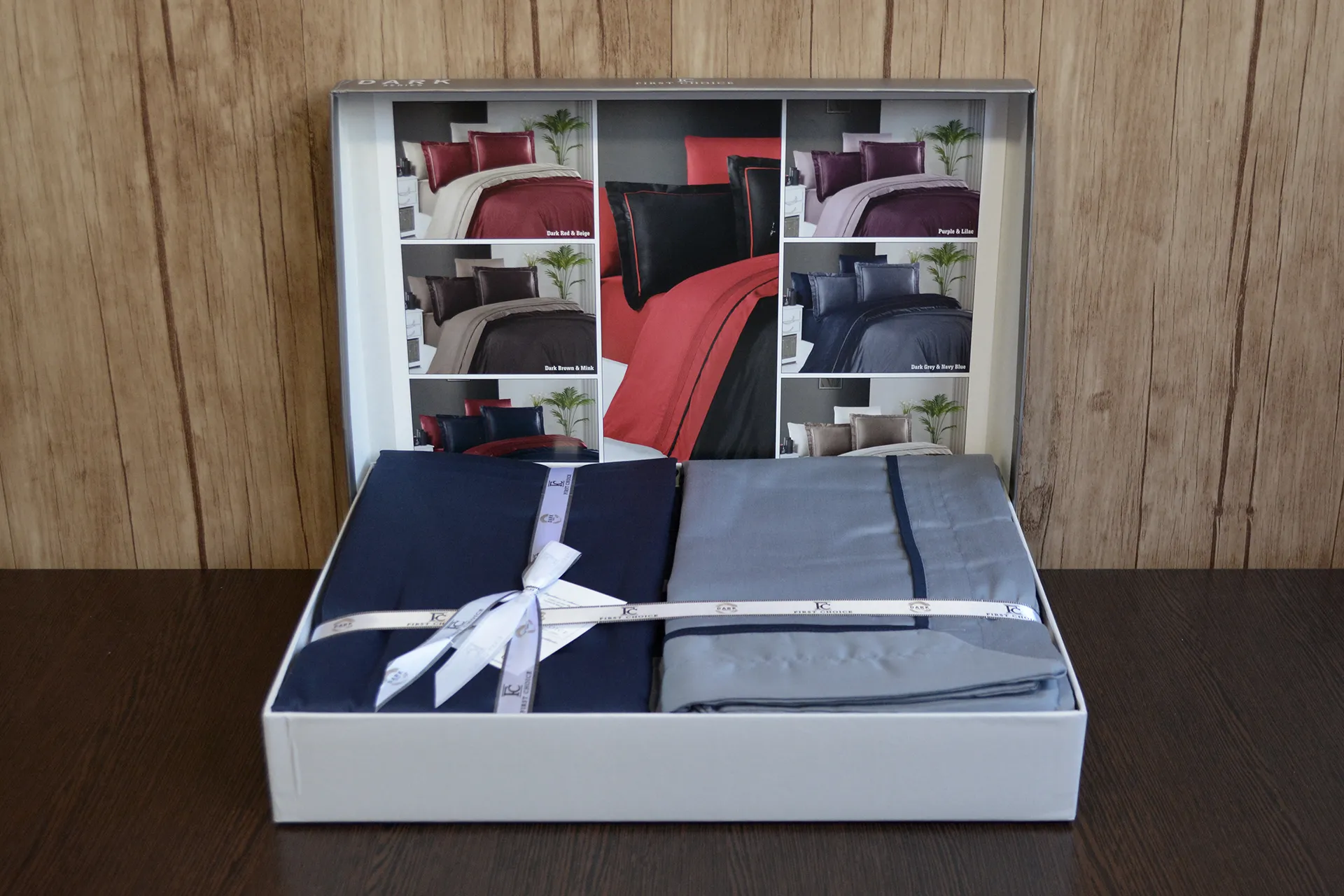 Постільна білизна Deluxe Satin DARK 200 × 220 см (євро) Serenity Dark Grey-Navy Blue від First Choice - Зображення 3